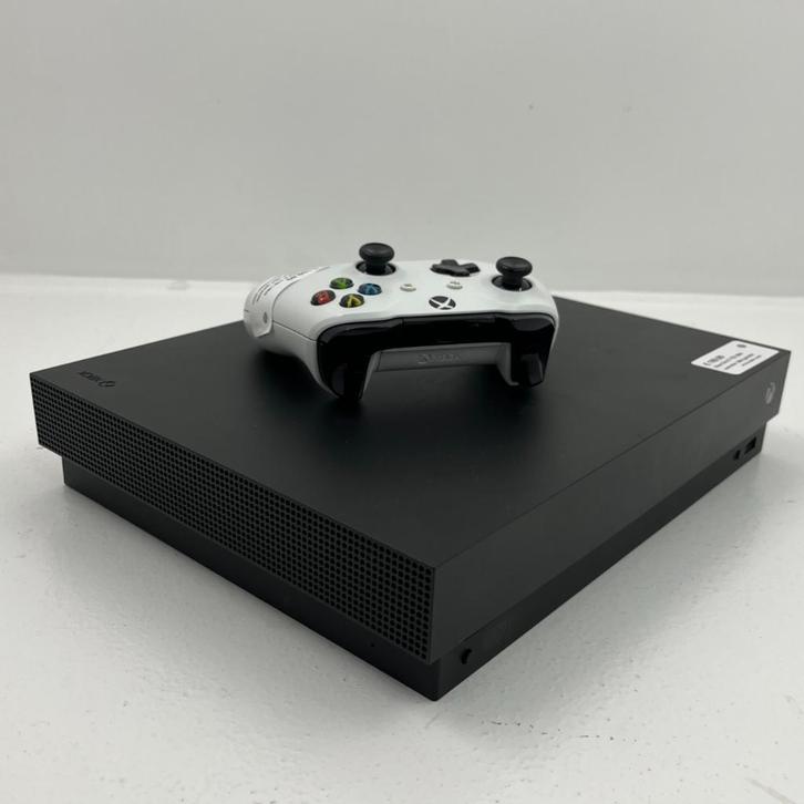 Xbox One X 1TB | Met controller | Met garantie, Spelcomputers en Games, Spelcomputers | Xbox One, Zo goed als nieuw, 1 TB, Met 1 controller