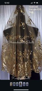 Sluier goud, Kleding | Dames, Trouwkleding en Trouwaccessoires, Ophalen of Verzenden, Zo goed als nieuw