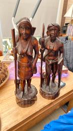 2 grote oude beelden uit exotisch hout, Ophalen