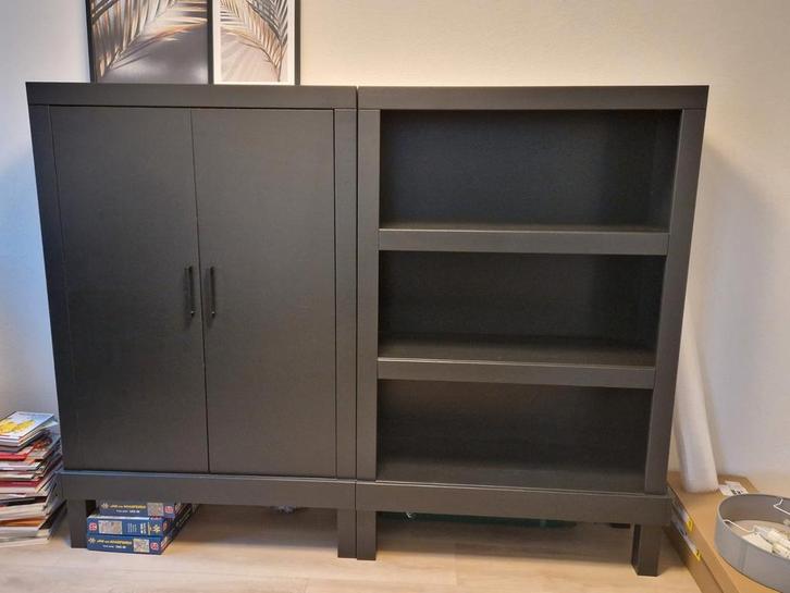 Basic label zwarte kast., Huis en Inrichting, Kasten | Roldeurkasten en Archiefkasten, Zo goed als nieuw, 150 tot 200 cm, 100 tot 150 cm