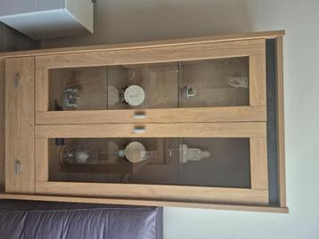 vitrine kast.