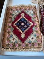 Twee kleine Perzische tapijtjes, Ophalen of Verzenden