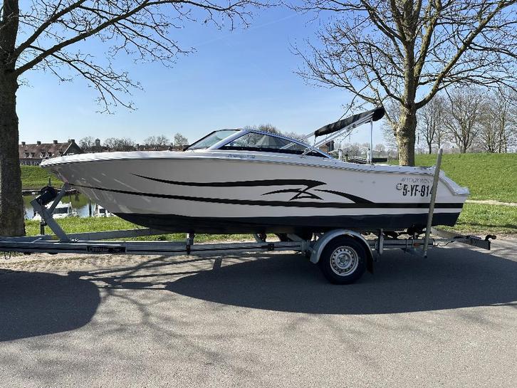 Four winns 19 freedom 2016, Watersport en Boten, Speedboten, Zo goed als nieuw, 3 tot 6 meter, Benzine, 120 tot 200 pk, Polyester