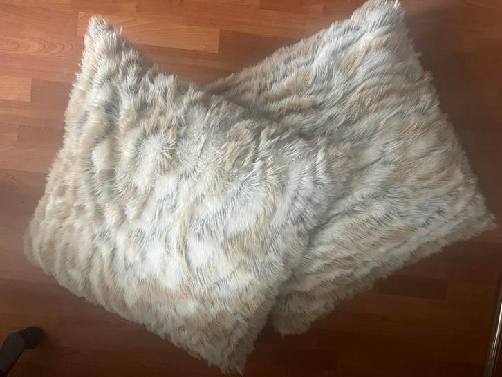 Bont kussen woonkussen 70x70cm NIEUW 4 stuks beschikbaar, Huis en Inrichting, Woonaccessoires | Kussens, Nieuw, Vierkant, Ophalen of Verzenden