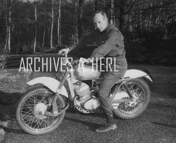 Greeves 24TFS  John Surtees 1965 foto, Verzamelen, Foto's en Prenten, Nieuw, Foto, Overige onderwerpen, Voor 1940, Verzenden