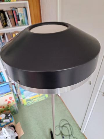 Originele Willem Hagoort vloerlamp – jaren 60 design beschikbaar voor biedingen