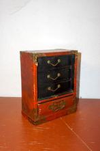 antique Japanse sieradendoos in rood en zwart lakwerk * mess, Antiek en Kunst, Ophalen of Verzenden