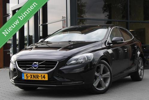 Volvo V40 1.6 T2 Momentum | Panoramadak, Auto's, Volvo, Bedrijf, Te koop, V40, ABS, Airbags, Airconditioning, Alarm, Bluetooth