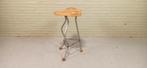 Vintage design kruk, door Jacqueline Brincker, Huis en Inrichting, Krukjes, Ophalen, Tweedehands, Tweedehands, Hout