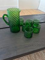 Waterkan groen glas met 6 glazen, Ophalen of Verzenden, Zo goed als nieuw