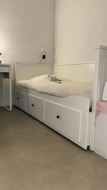 2 Hemnes bedden