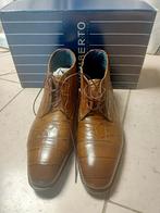 Humberto nieuwe veterschoen hoog maat 41, Bruin, Boots, Nieuw, Ophalen of Verzenden