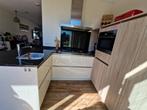 Moderne u keuken met kastenwand, Huis en Inrichting, Keuken | Complete keukens, Ophalen