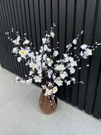Vaas met witte bloesem kunstbloemen, Ophalen of Verzenden, Zo goed als nieuw