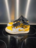 Nike Air Jordan 1 Mid University Gold Maat 38, Geel, Nike, Ophalen of Verzenden, Sneakers of Gympen