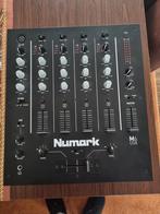 numark m6 USB 4-kanaals mixer (als nieuw), Muziek en Instrumenten, Ophalen of Verzenden, Zo goed als nieuw, Minder dan 5 kanalen