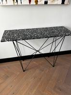 Side table terrazzo NV Gallery, Huis en Inrichting, Ophalen, 100 tot 150 cm, Zo goed als nieuw, 25 tot 50 cm