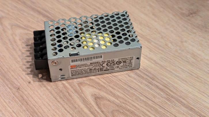Meanwell Model RS-25-24 24V 1.1A voeding, Hobby en Vrije tijd, Elektronica-componenten, Ophalen of Verzenden