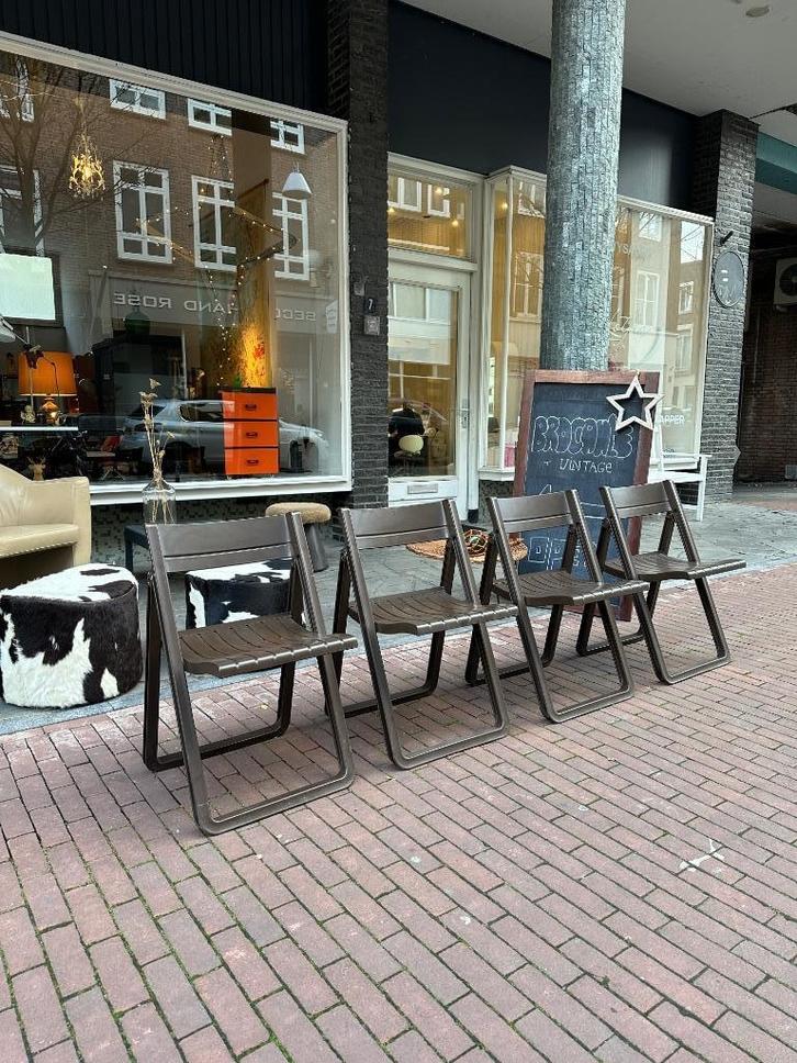 4x Allibert kunststof klapstoelen, made in France, space age, Huis en Inrichting, Stoelen, Gebruikt, Vier, Kunststof, Bruin, Ophalen