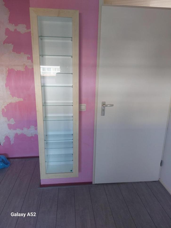 vitrinekast IKEA, Huis en Inrichting, Kasten | Vitrinekasten, Gebruikt, 150 tot 200 cm, Minder dan 50 cm, Minder dan 25 cm, Met deur(en)