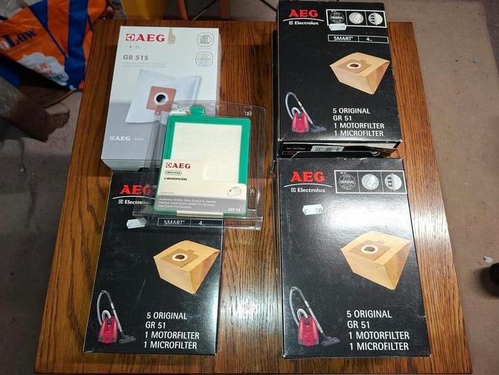 AEG Electrolux Stofzuigerzakken + Microfilter, Witgoed en Apparatuur, Stofzuigers, Nieuw, Stofzuiger, Stofzak, Ophalen of Verzenden