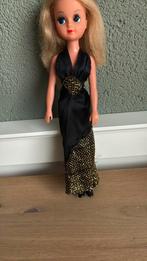 Barbie Fleur vintage 1982 #1249 to the theatre schoentjes, Verzamelen, Poppen, Ophalen of Verzenden, Gebruikt, Kleertjes