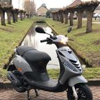 Zip 50cc blauwe kenteken, Fietsen en Brommers, Scooters | Piaggio, Ophalen, Zip, Zo goed als nieuw, Benzine