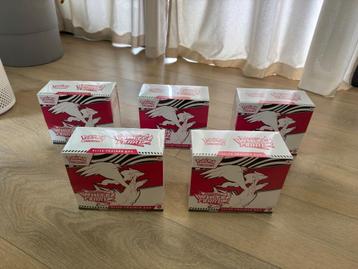 Pokémon White Flare Elite Trainer Box ETB beschikbaar voor biedingen