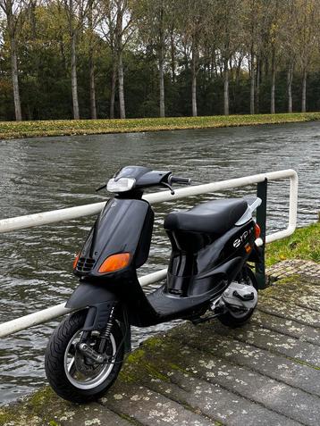 Piaggio Zip Top Staat - 70cc beschikbaar voor biedingen