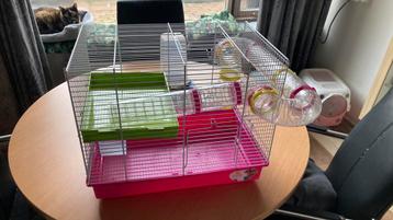 Hamsterkooi beschikbaar voor biedingen
