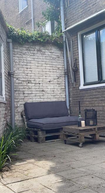 Grijze palletkussens set beschikbaar voor biedingen