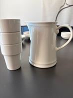 Melkkan en 3 melkbekers Royal Boch, Huis en Inrichting, Keuken | Servies, Overige typen, Ophalen of Verzenden, Zo goed als nieuw