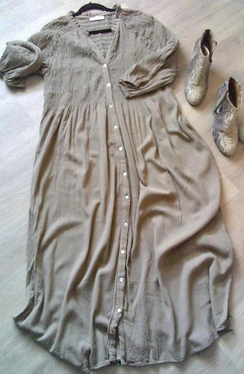 BY BAR maxi jurk "mokka" kleur maat L, Kleding | Dames, Jurken, Gedragen, Maat 42/44 (L), Overige kleuren, Onder de knie, Verzenden