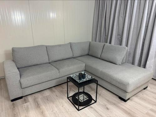 Moderne hoekbank met gratis bezorging!, Huis en Inrichting, Banken | Bankstellen, Zo goed als nieuw, Vierpersoons of meer, Stof