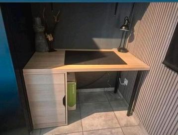 Bureau beschikbaar voor biedingen