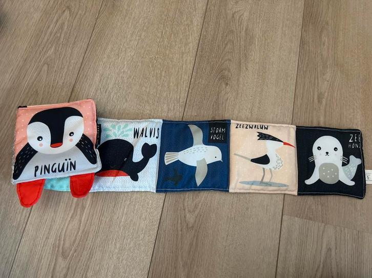 Wee Gallery Pinguïn Boekje, Kinderen en Baby's, Speelgoed | Babyspeelgoed, Nieuw, Overige typen, Ophalen of Verzenden