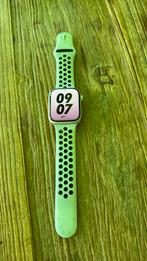 Apple Watch Series 7 (Nike Edition) 45mm - Licht krasje, Ophalen of Verzenden, Gebruikt, Zwart, IOS