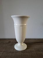 Wedgwood vaas, Huis en Inrichting, Woonaccessoires | Vazen, Ophalen, Gebruikt, Overige kleuren, Aardewerk of Porselein
