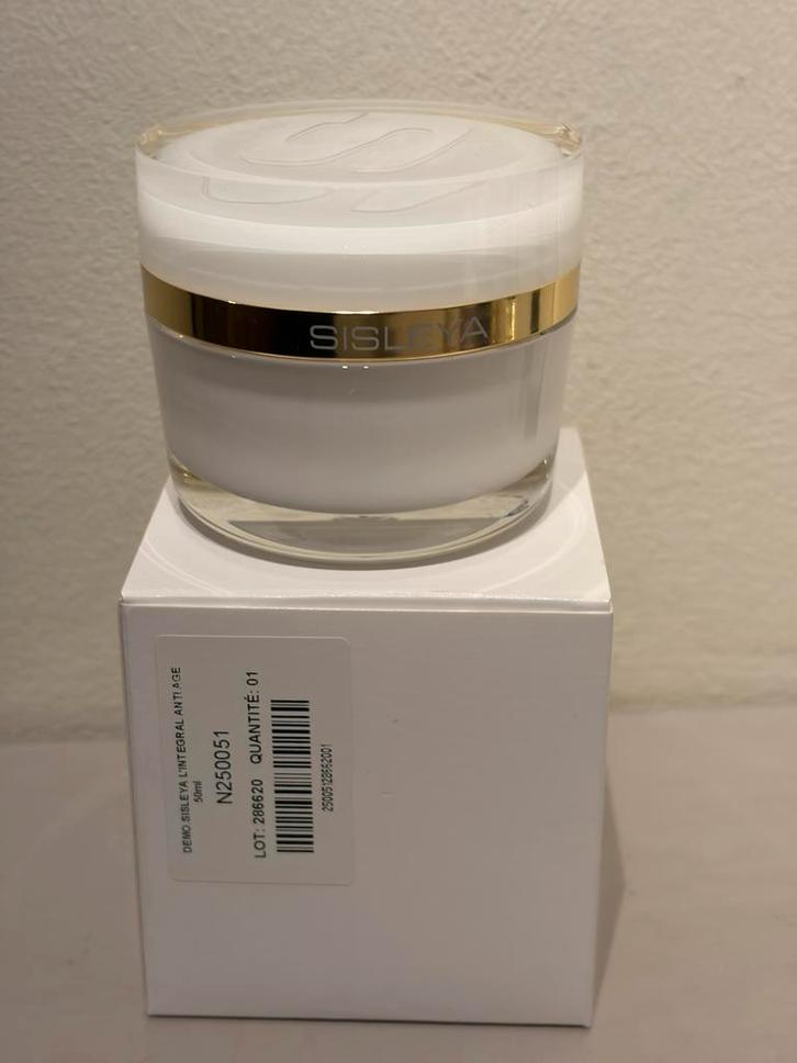 Sisley Sisleÿa L'Intégral Anti-Âge gezichtscrème  50 ml, Sieraden, Tassen en Uiterlijk, Uiterlijk | Gezichtsverzorging, Nieuw