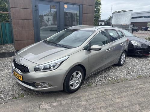 Kia cee'd Sportswagon 1.6 GDI Plus Pack, Auto's, Kia, (Pro) Cee d, ABS, Achteruitrijcamera, Airbags, Airconditioning, Alarm, Bluetooth