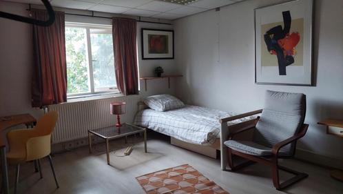 Tijdelijke kamer in B&B, Huizen en Kamers, Kamers te huur, Almere, 20 tot 35 m²