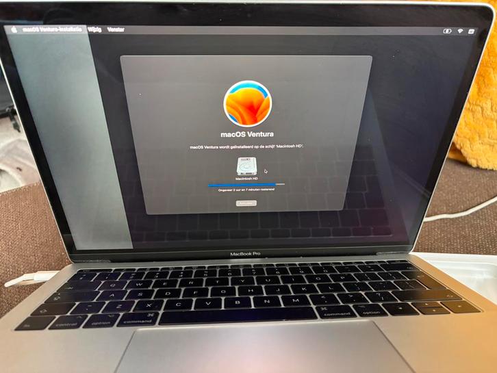 MacBook Pro 13-inch 2017 - defect scherm, Computers en Software, Apple Macbooks, Gebruikt, MacBook Pro, 13 inch, 2 tot 3 Ghz, Ophalen of Verzenden