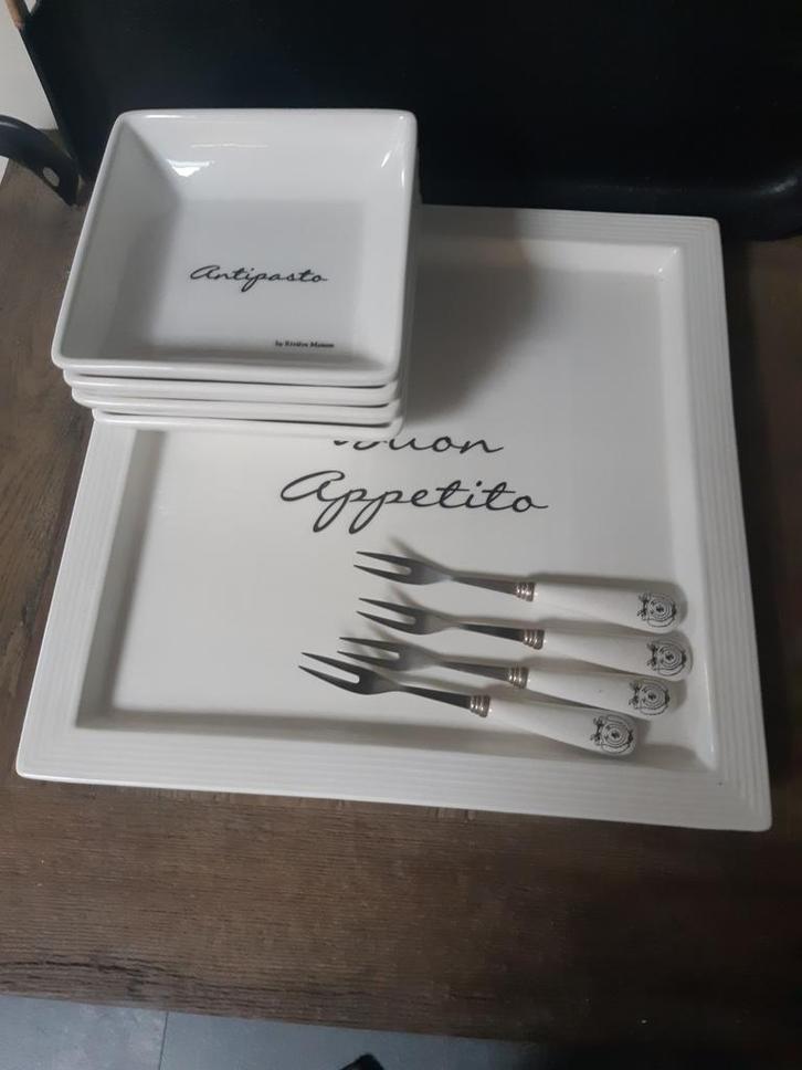 Buon Appetito tapas set, Huis en Inrichting, Keuken | Servies, Zo goed als nieuw, Schaal of Schalen, Overige stijlen, Aardewerk