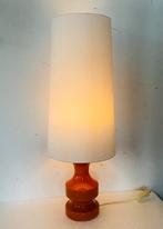 Space Age tafellamp met oranje glazen voet, Huis en Inrichting, Lampen | Tafellampen, Glas, Space Age, Gebruikt, Ophalen of Verzenden