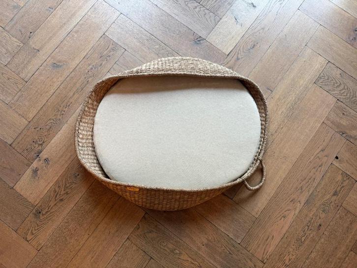 Bermbach Luka aankleedkussen (rotan), Huis en Inrichting, Woonaccessoires | Schalen en Manden, Zo goed als nieuw, Mand, Ovaal