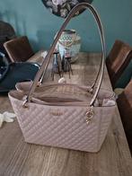 Guess Tas - Weinig Gebruikt, Sieraden, Tassen en Uiterlijk, Tassen | Damestassen, Ophalen of Verzenden, Zo goed als nieuw, Beige