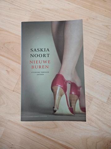 Saskia Noort - Nieuwe buren beschikbaar voor biedingen