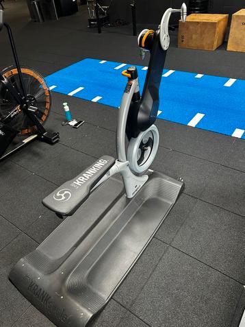 Matrix crank cycle beschikbaar voor biedingen
