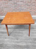 Eetkamertafel retro beginjaren '70.  Uitschuifbaar 2 kanten., Antiek en Kunst, Antiek | Meubels | Tafels, Ophalen of Verzenden