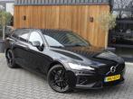Volvo V60  T6 TE 341PK / AWD / R-Design / 2021 / LED, Gebruikt, 4 cilinders, Zwart, Hybride Elektrisch/Benzine